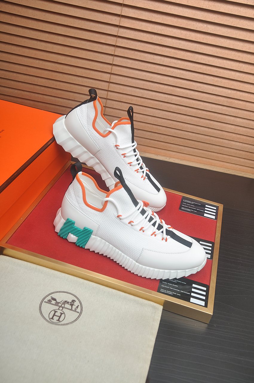 Hermès Low-Top Sneakers