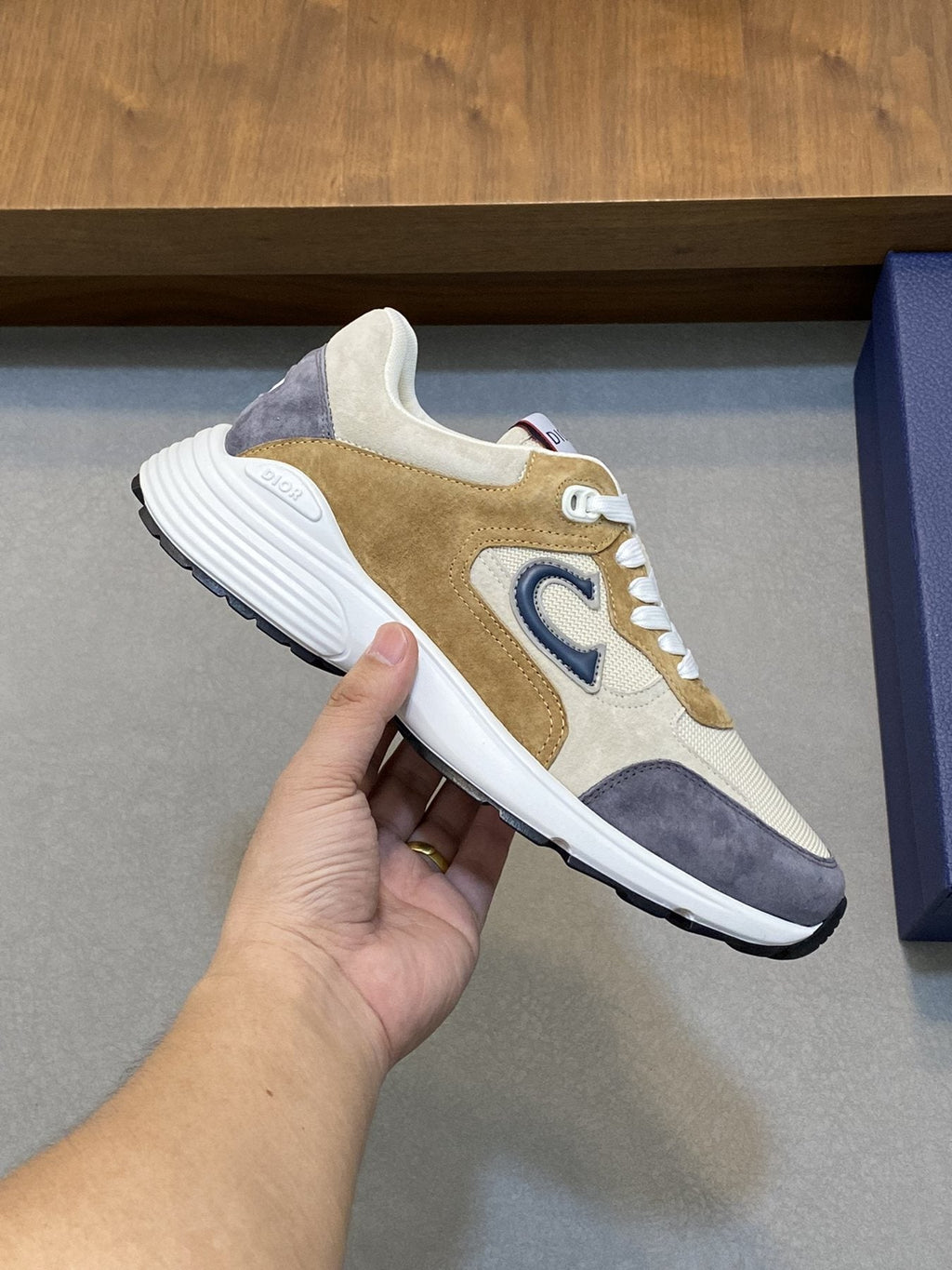 Dior Blue Accent Low-Top Sneakers